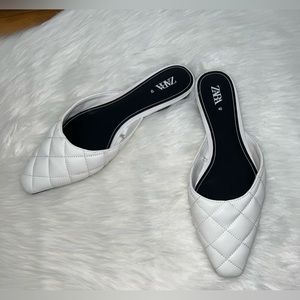 EUC Zara Quilted Flat Square Toe Mules White EU 40 US 9